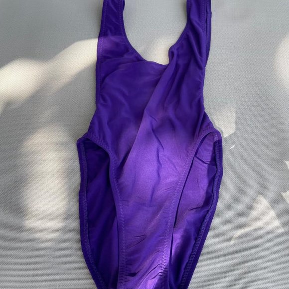 Norma Kamali one-piece swimsuit - Picture 3 of 4